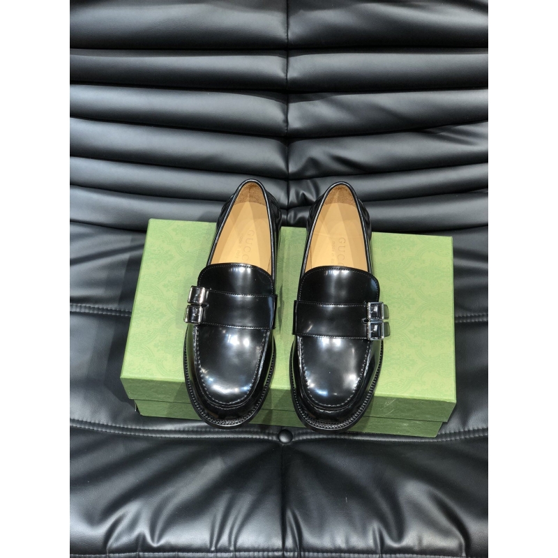 G*u*i leather shoes
